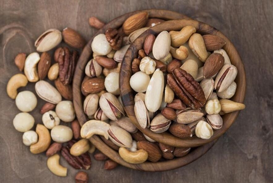 Ořechy jsou skladištěm vitamínů, které posilují účinnost